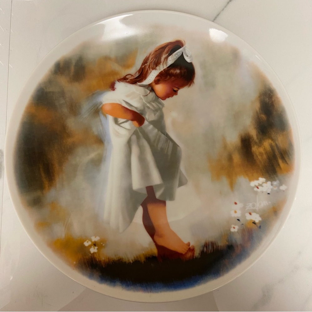 Donald Zolan Sabrina in The Grass Plate
